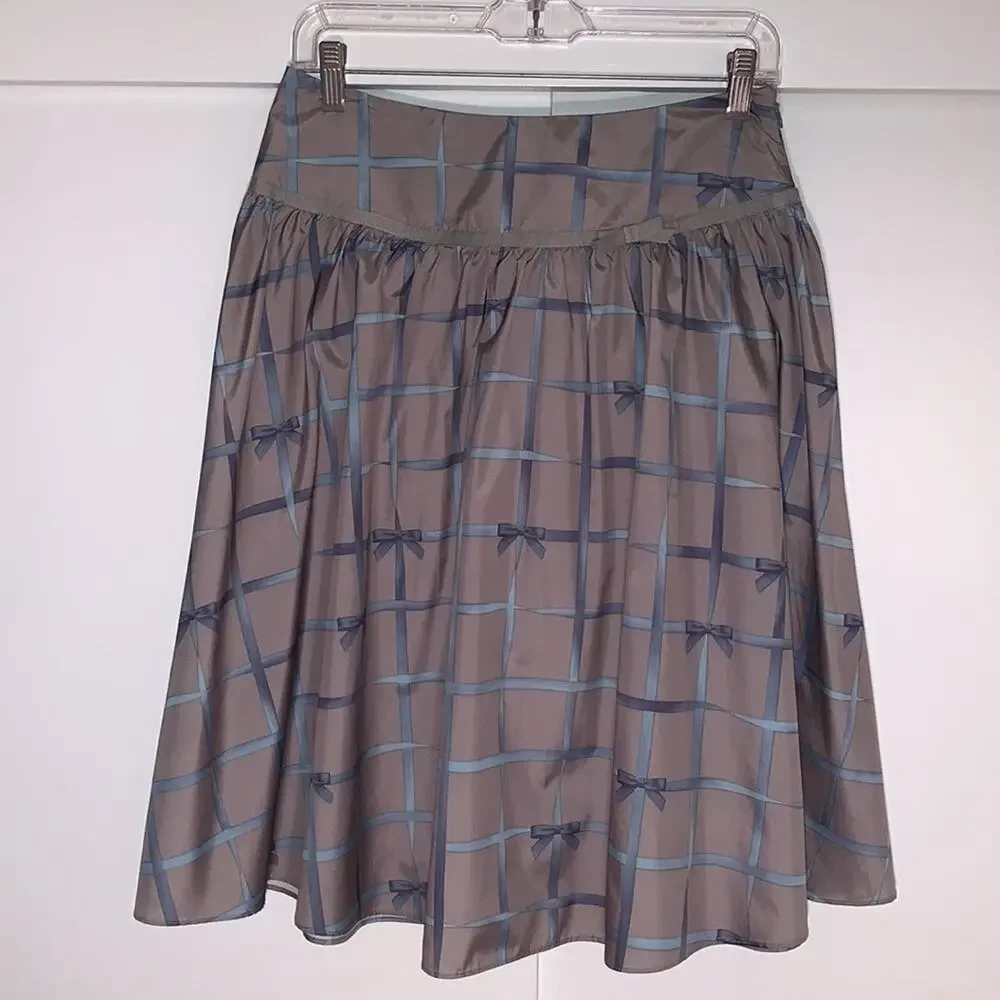 LIKE NEW Isaac Mizrahi‎ skirt